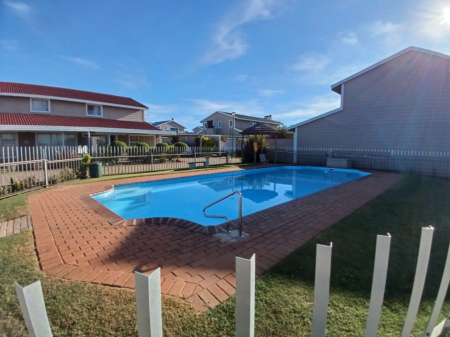 2 Bedroom Property for Sale in Hartenbos Central Western Cape